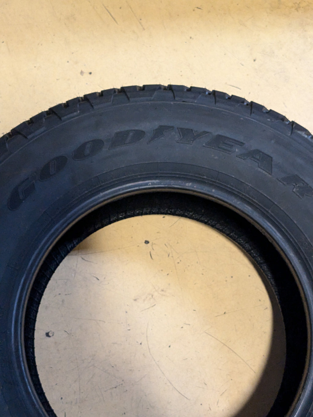 GOODYEAR WRANGLER AT/S OWL P 265 70 17 113S TIRE 410422176