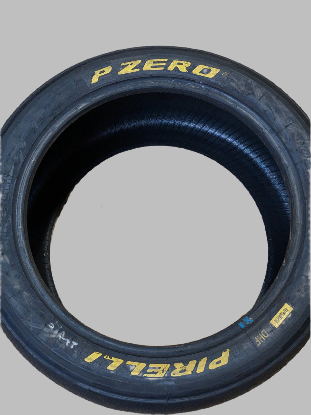 2 PIRELLI PZERO 305 660 18 DHF SLICK TIRE 4012900