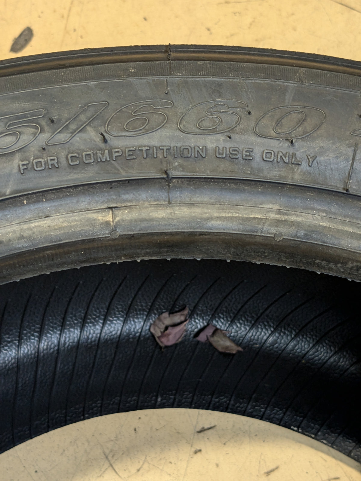 2 PIRELLI PZERO 305 660 18 DHF SLICK TIRE 4012900