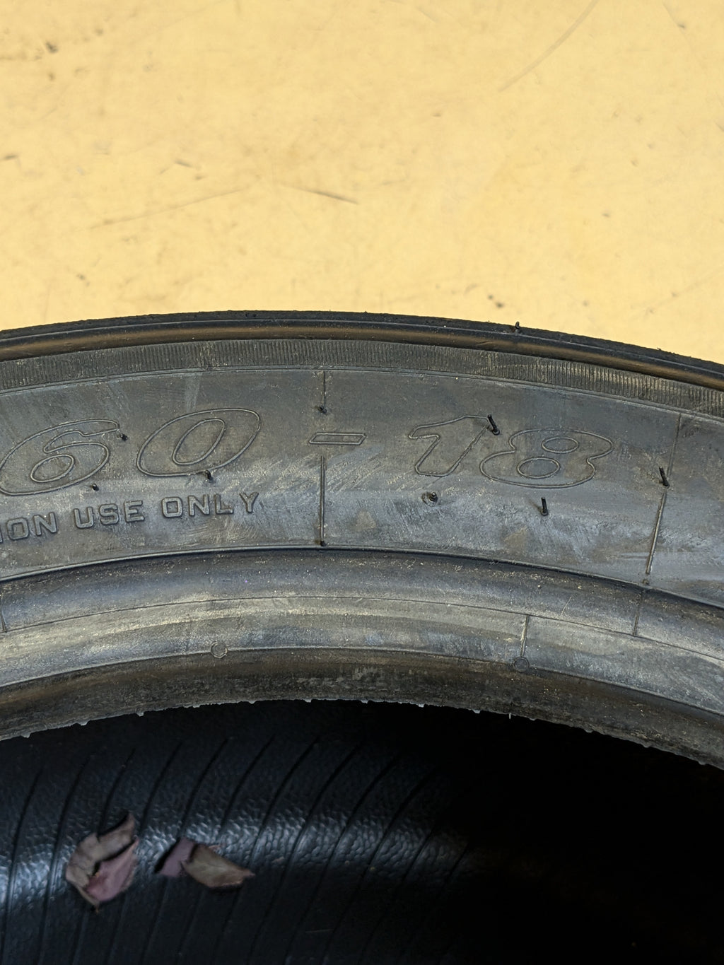 2 PIRELLI PZERO 305 660 18 DHF SLICK TIRE 4012900