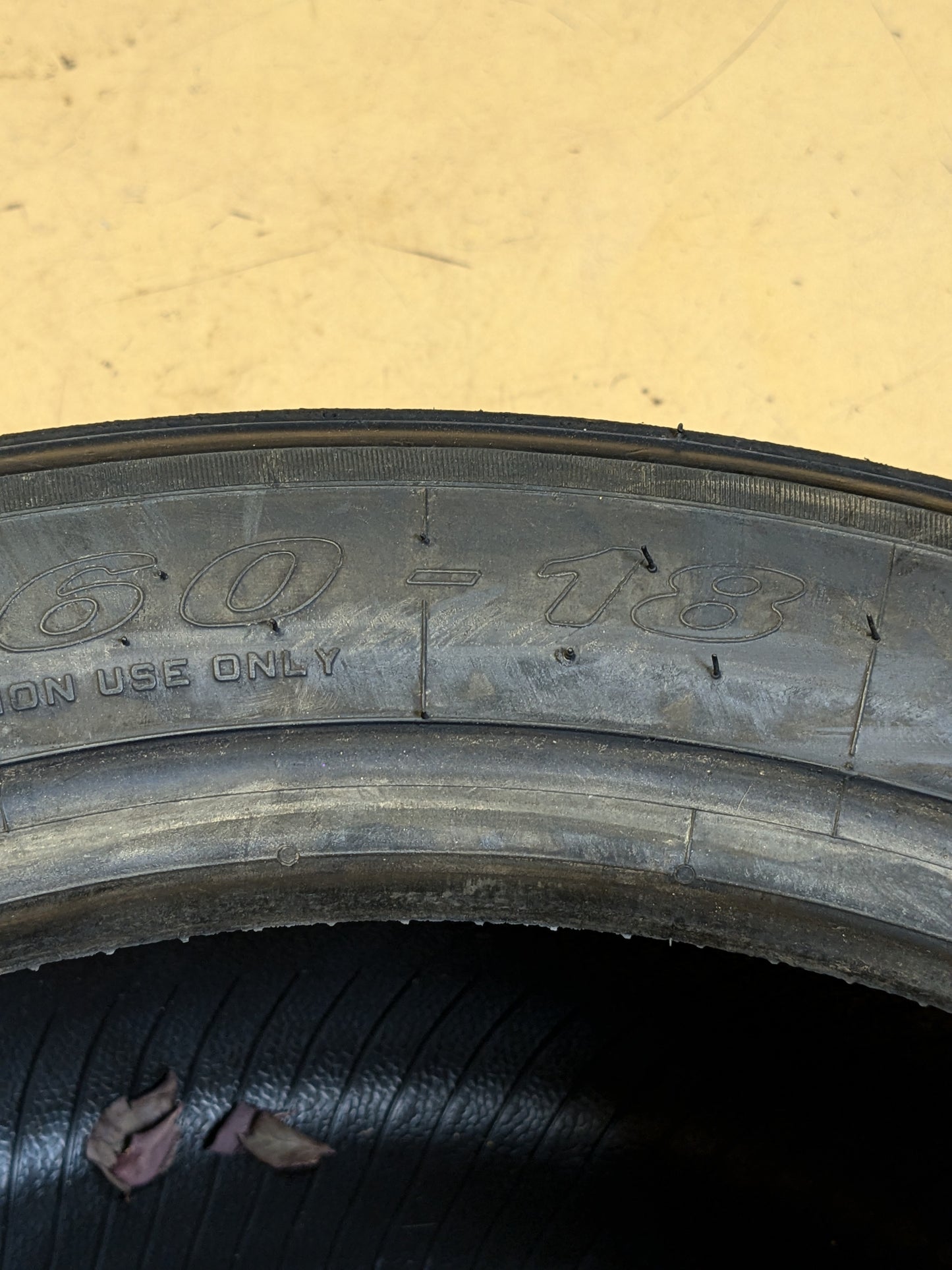 2 PIRELLI PZERO 305 660 18 DHF SLICK TIRE 4012900