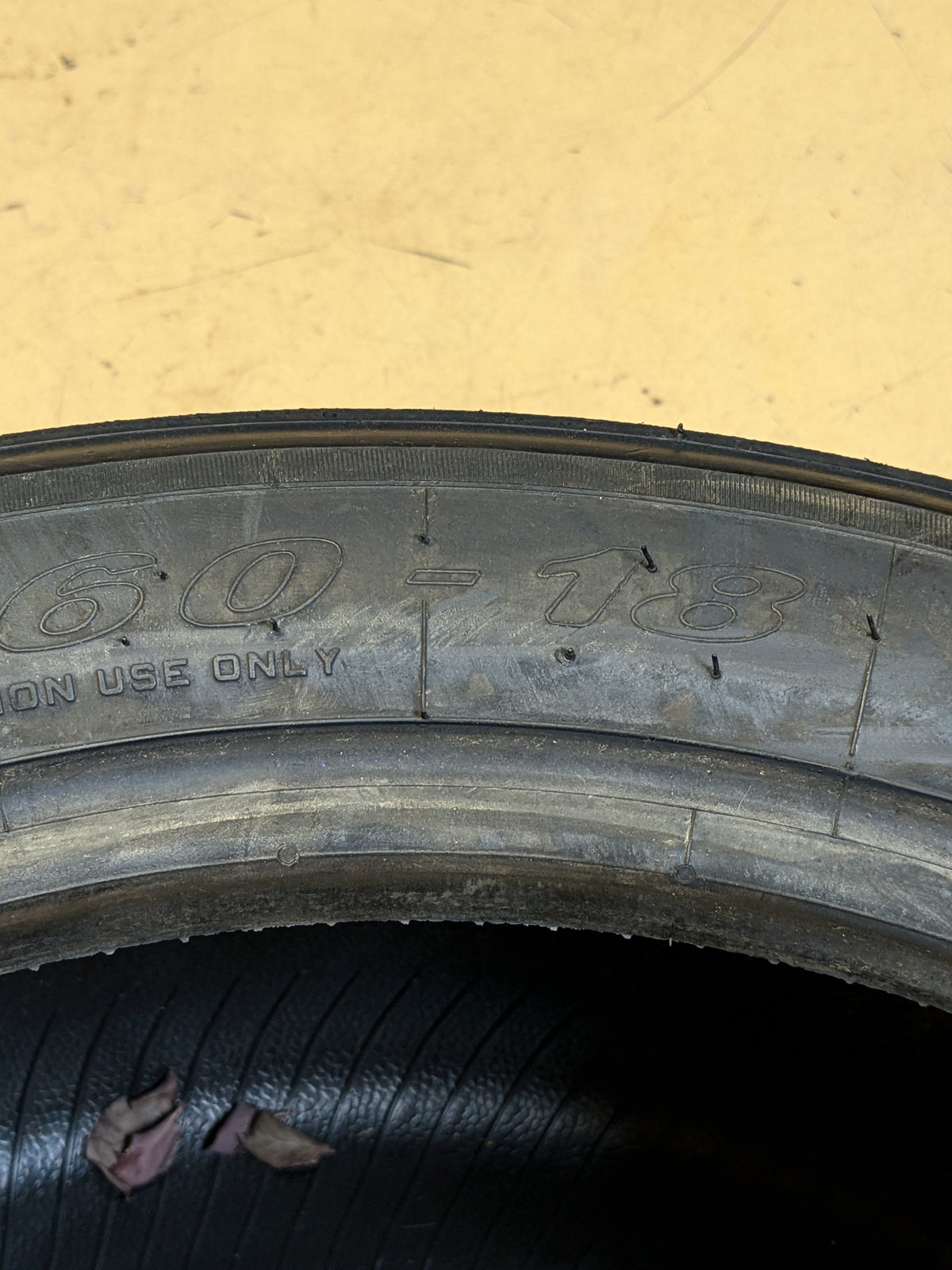 2 PIRELLI PZERO 305 660 18 DHF SLICK TIRE 4012900