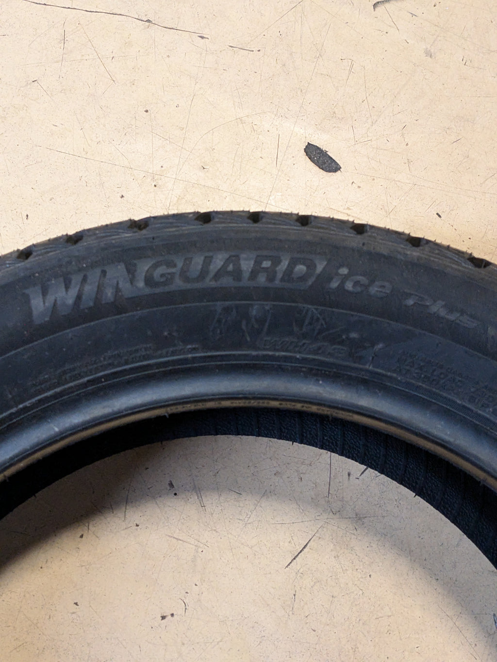 NEXEN WINGUARD ICE PLUS 235 50 18 97T WINTER TIRE 18539NXK