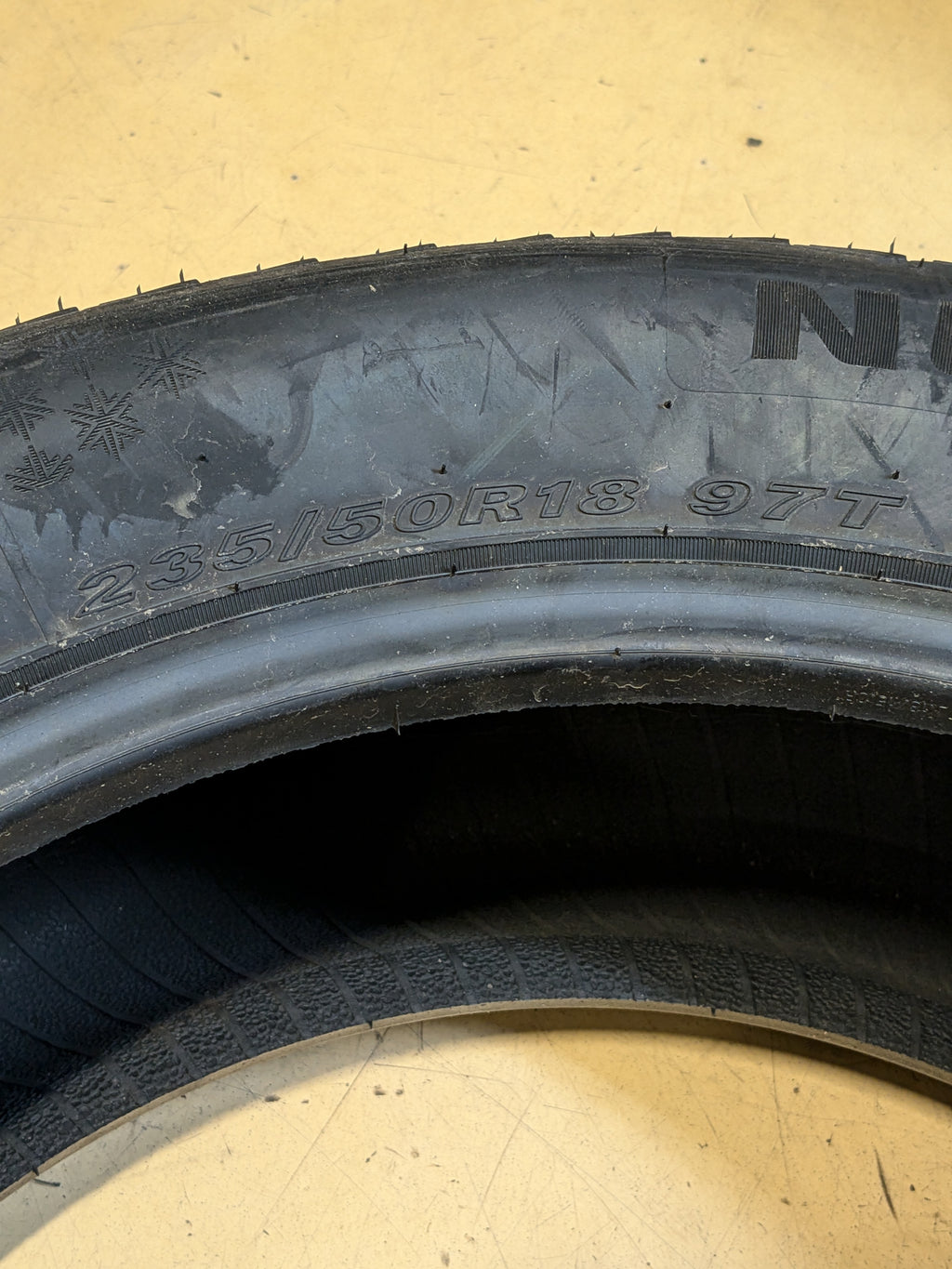 NEXEN WINGUARD ICE PLUS 235 50 18 97T WINTER TIRE 18539NXK