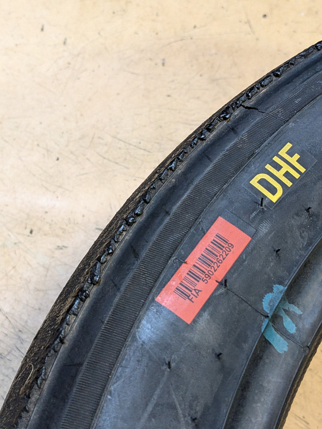 2 PIRELLI PZERO 305 660 18 DHF SLICK TIRE 4012900