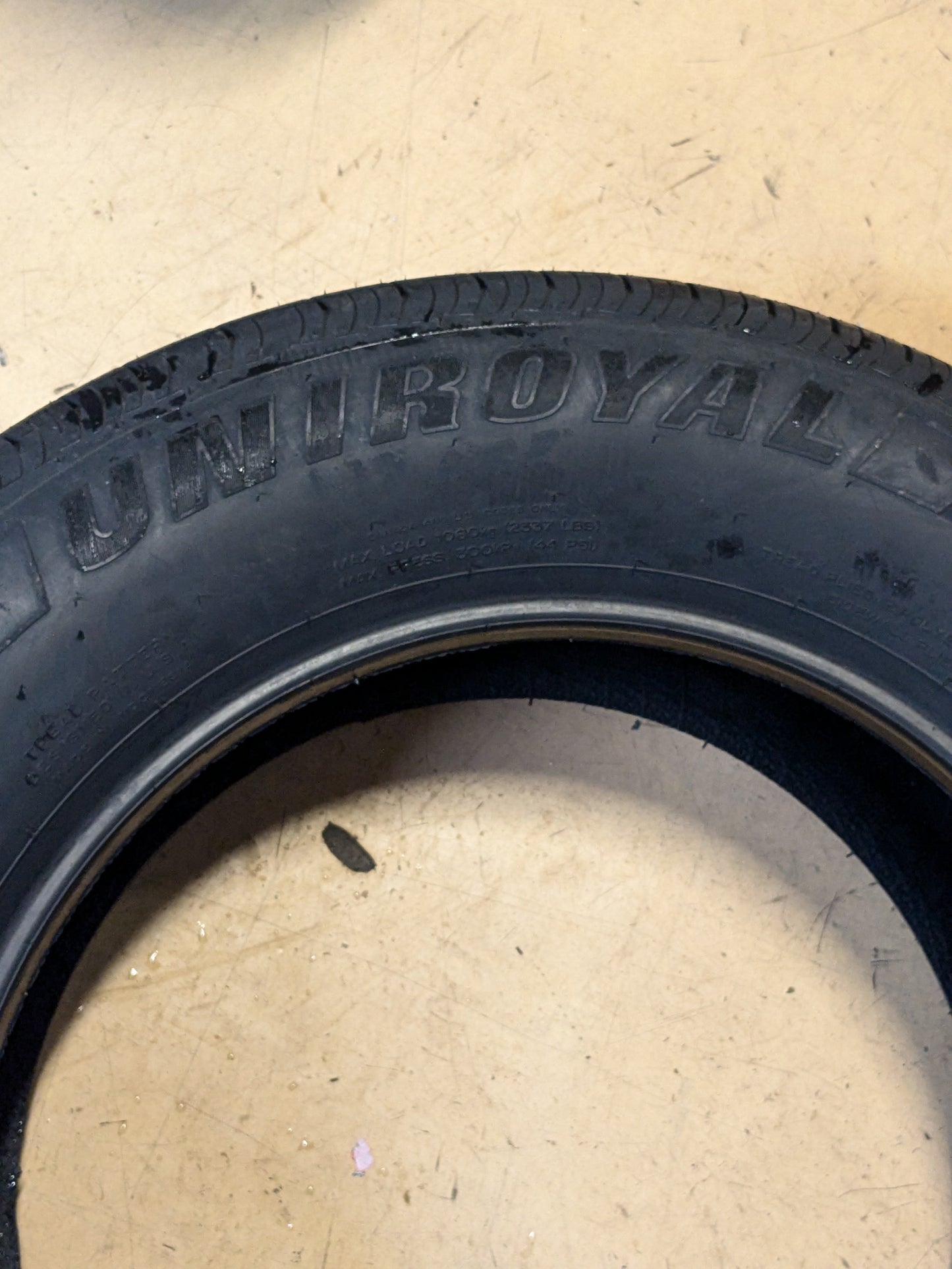 2 UNIROYAL TIGER PAW TOURING AS DT P 265 60 18 110V SL ALL SEASON TIRES 04205