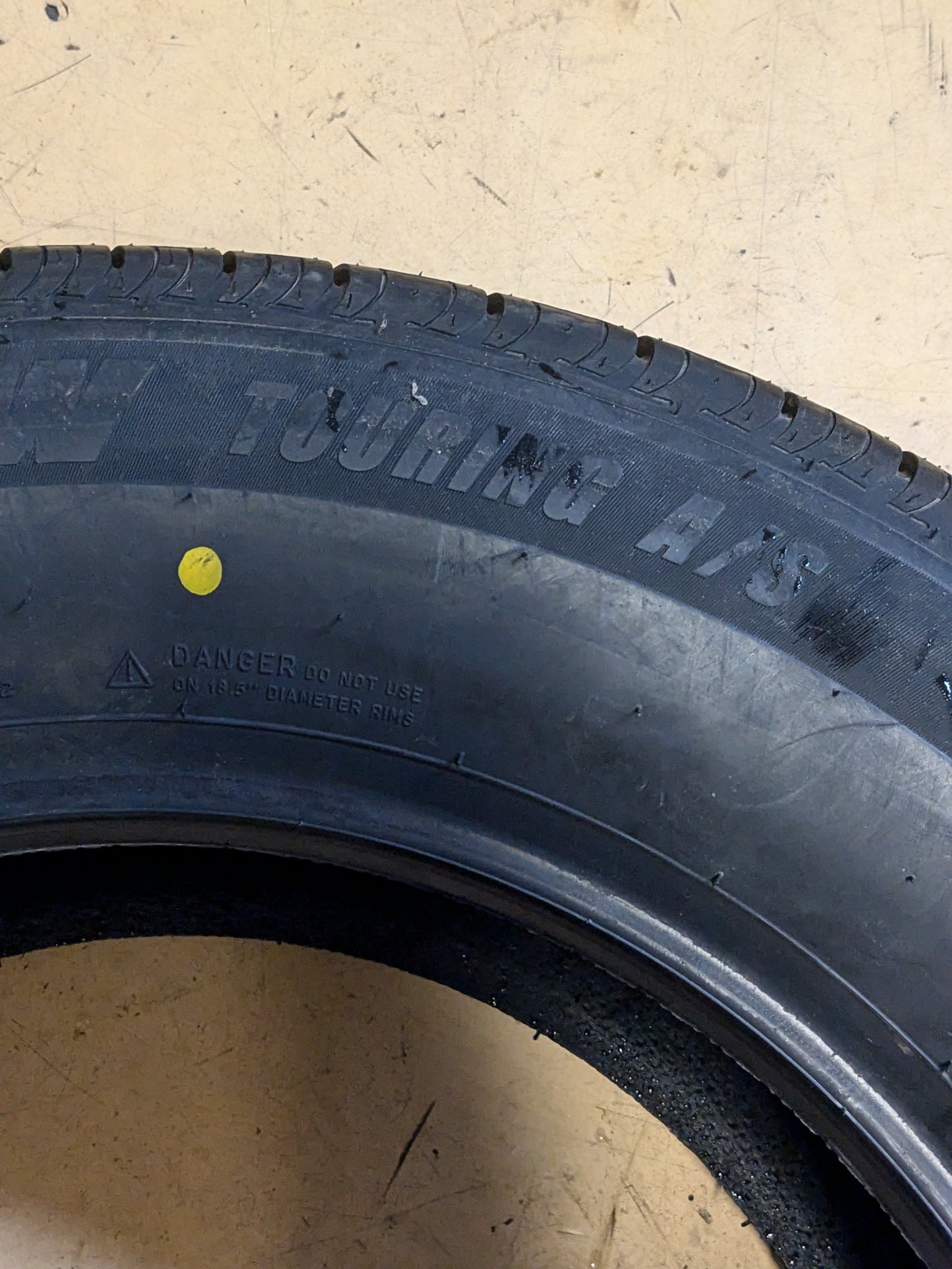 2 UNIROYAL TIGER PAW TOURING AS DT P 265 60 18 110V SL ALL SEASON TIRES 04205