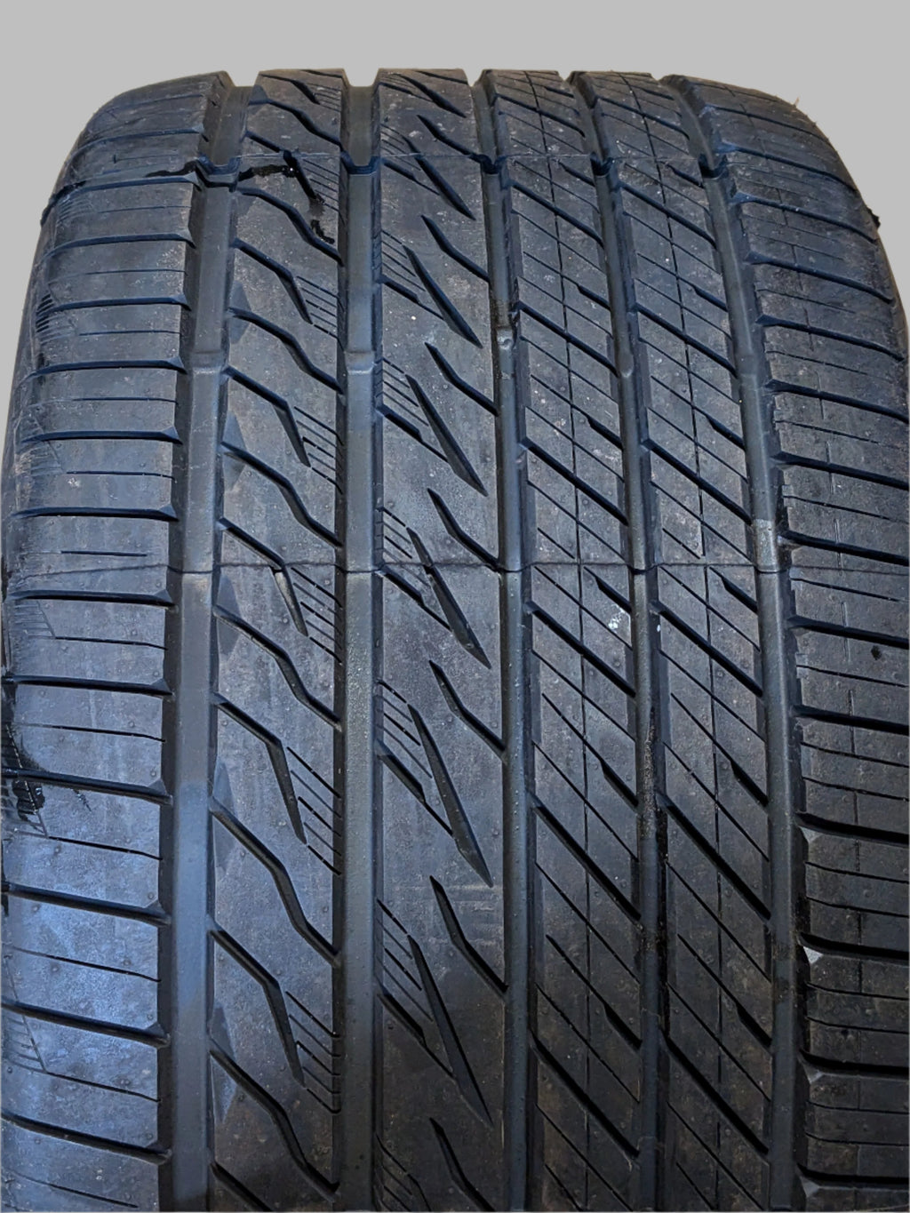 NITTO MOTIVO 315 35 20 110Y ALL SEASON TIRE 210450