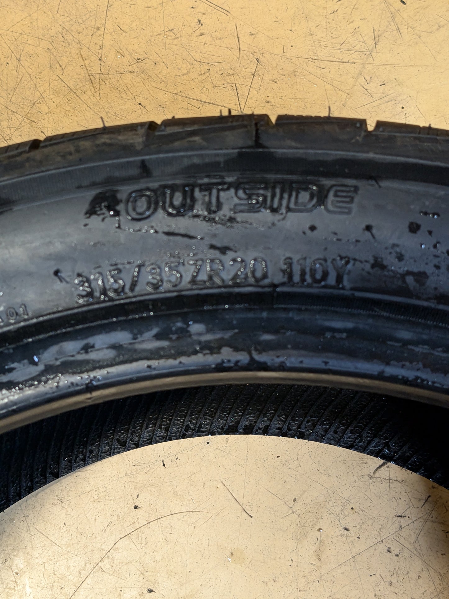 NITTO MOTIVO 315 35 20 110Y ALL SEASON TIRE 210450