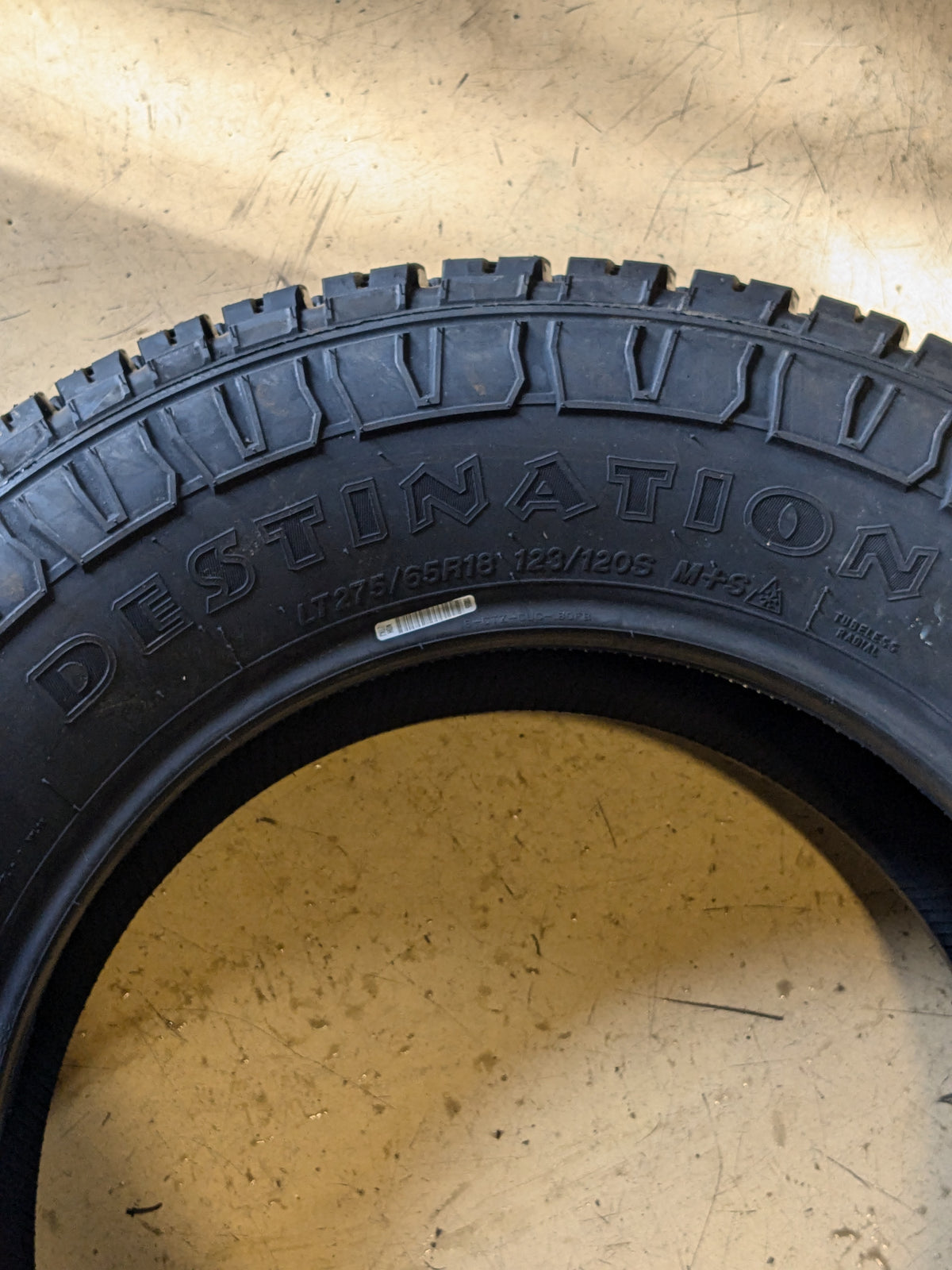 FIRESTONE DESTINATION X/T RWL LT 275 65 18 123/120S RUGGED TERRAIN TIRE 004380