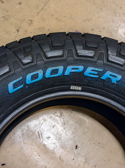 COOPER DISCOVERER AT3 XLT WL LT 285 65 18 125/122S LRE 10PLY ALL TERRAIN TIRE 90000032603