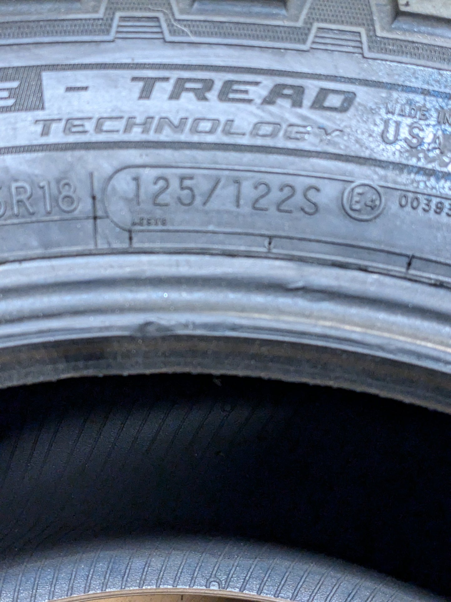COOPER DISCOVERER AT3 XLT WL LT 285 65 18 125/122S LRE 10PLY ALL TERRAIN TIRE 90000032603