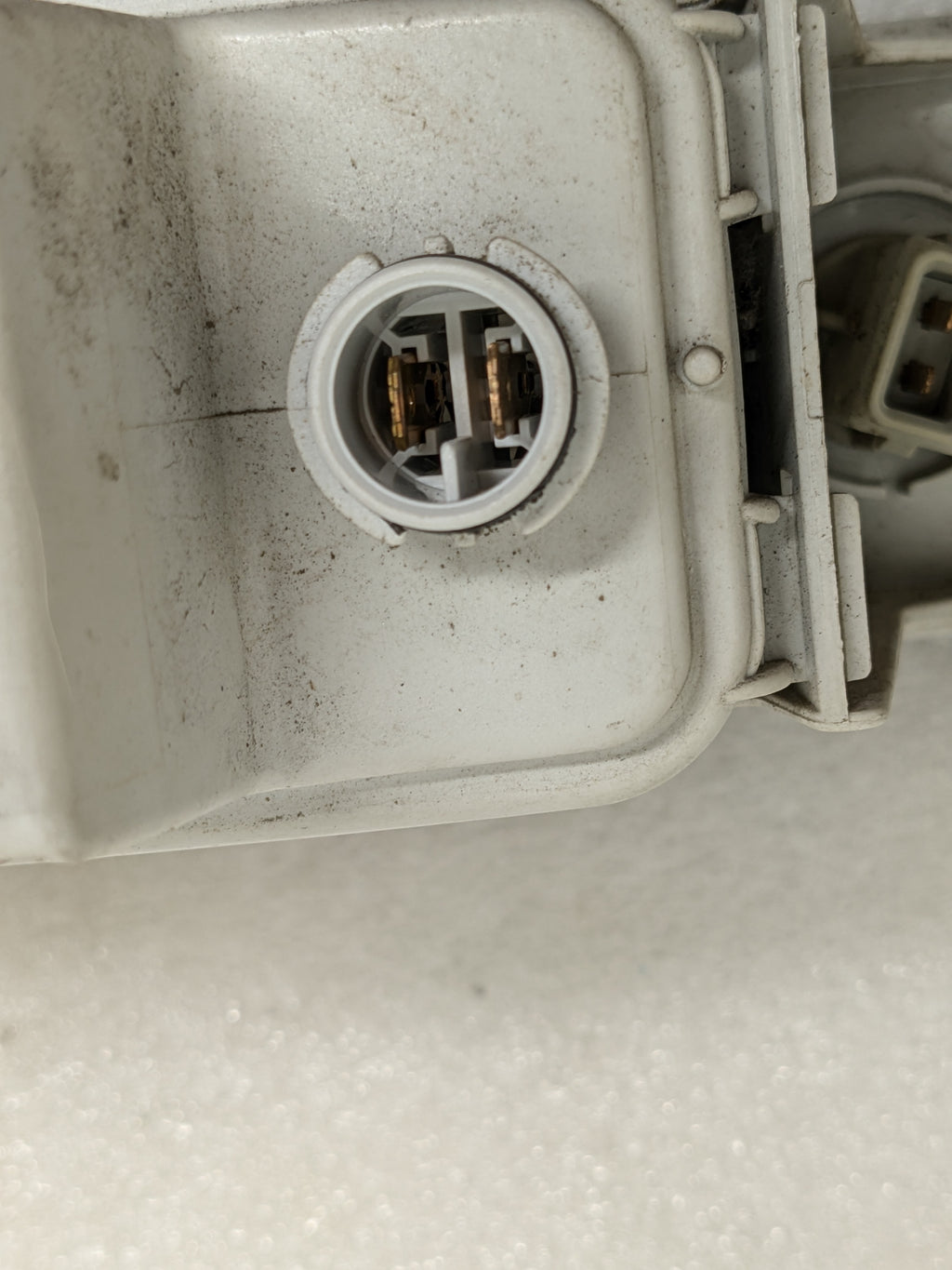 PORSCHE 993 HELLA FOG LIGHT LEFT 14265700LI