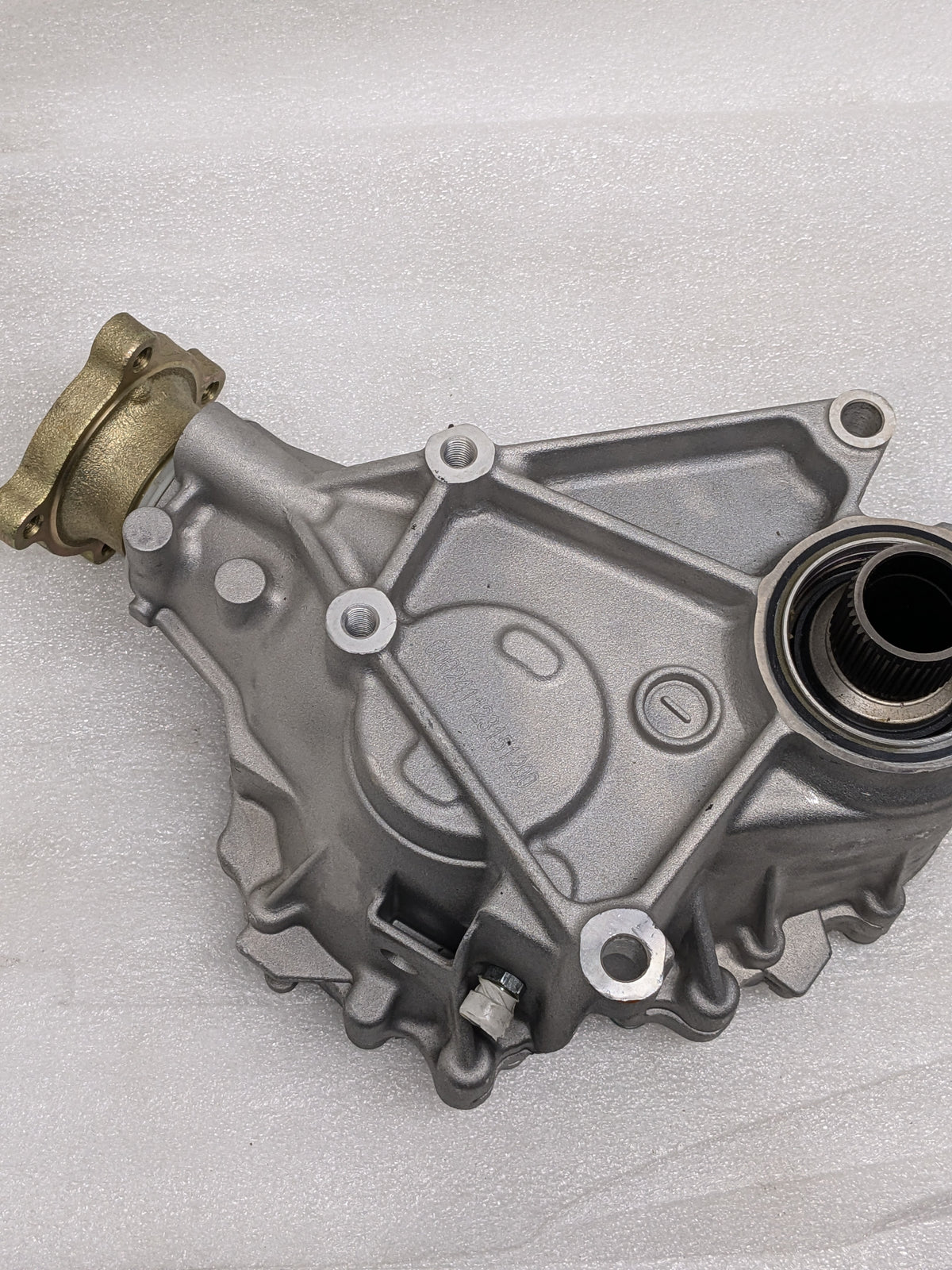 FORD POWER TAKE OFF ASSEMBLY WITH TRANSFER CASE ASSEMBLY