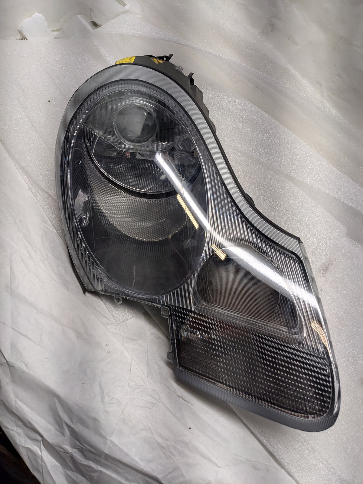PORSCHE 911 HEADLIGHT RIGHT SIDE 1999-2004 996 631 158 07