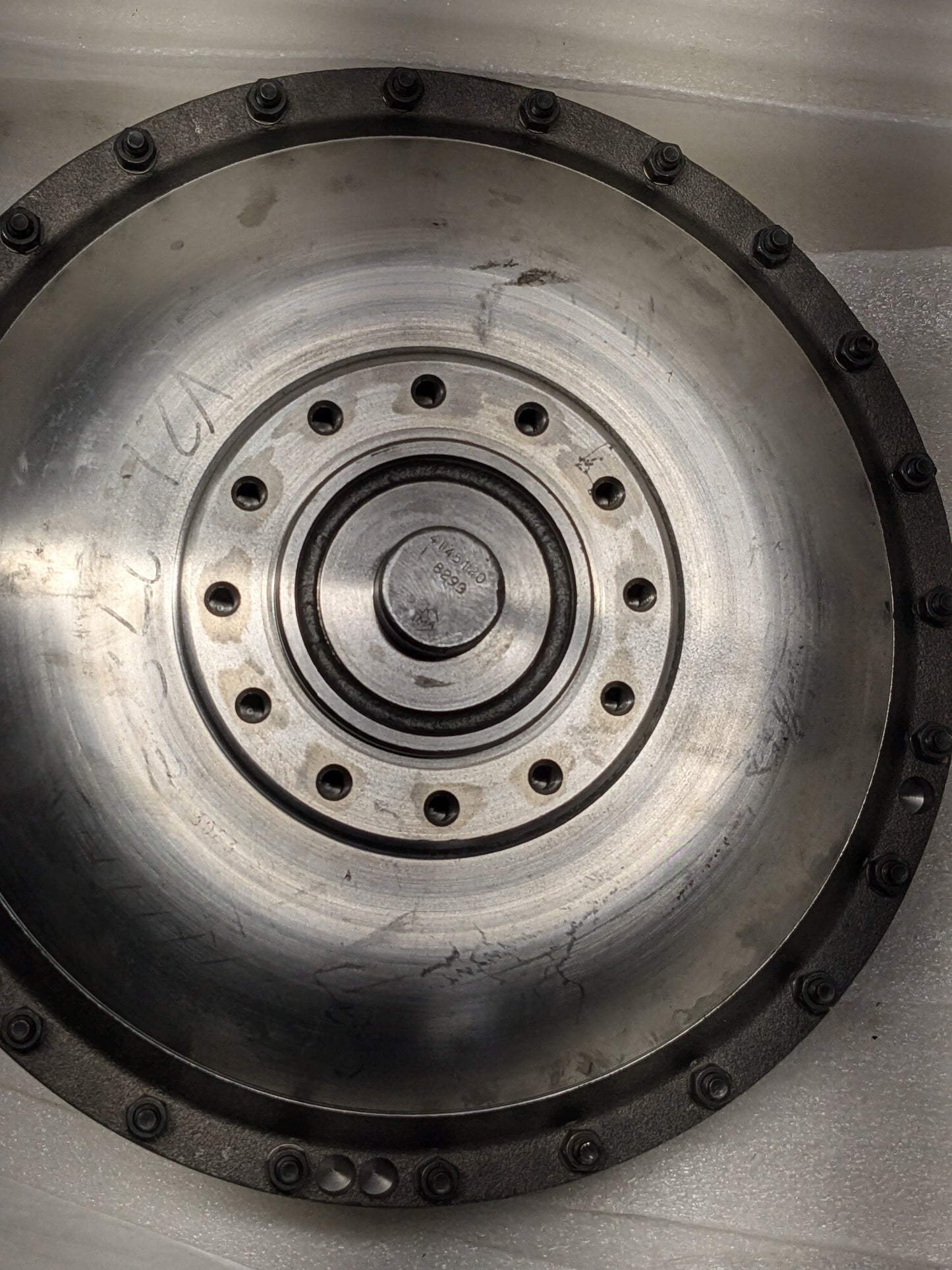 JOHN DEERE TORQUE CONVERTER YZ102728