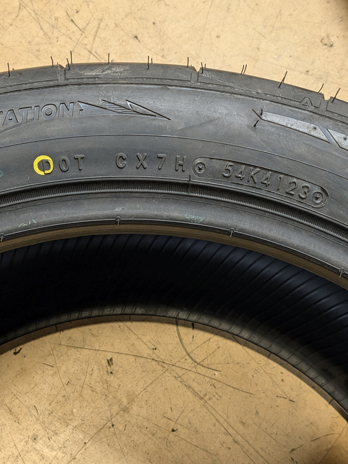 2 NITTO NT555RII P 275 40 18 94W COMPETITION PASSENGER TIRE 108680