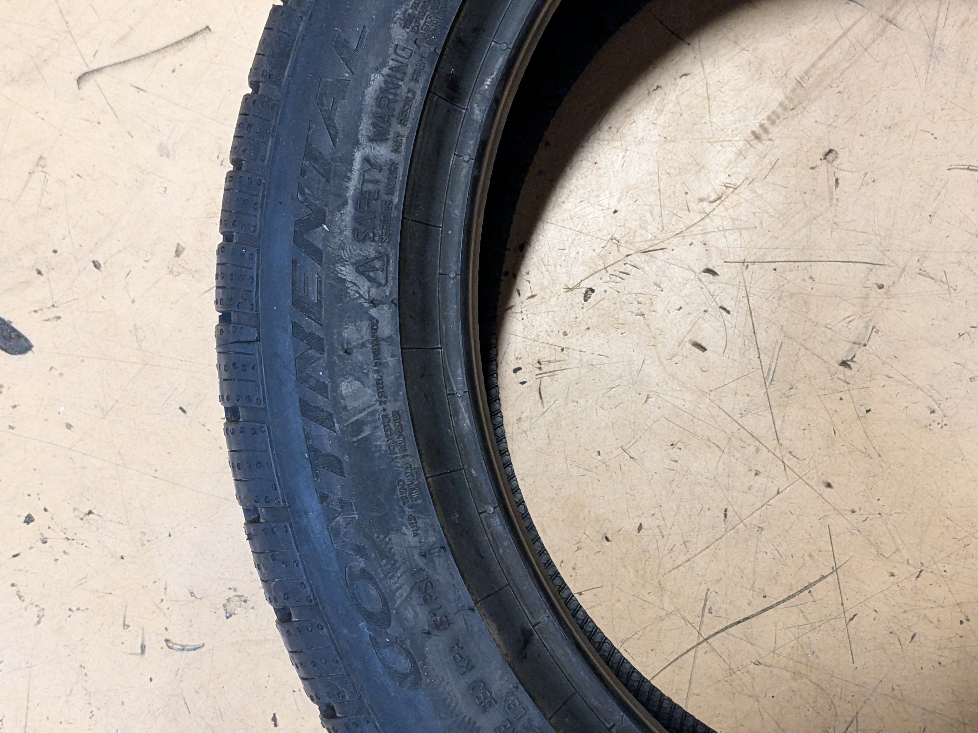 CONTINENTAL PURE CONTACT LS 215 50 17 95V ALL SEASON TIRE 15508130000