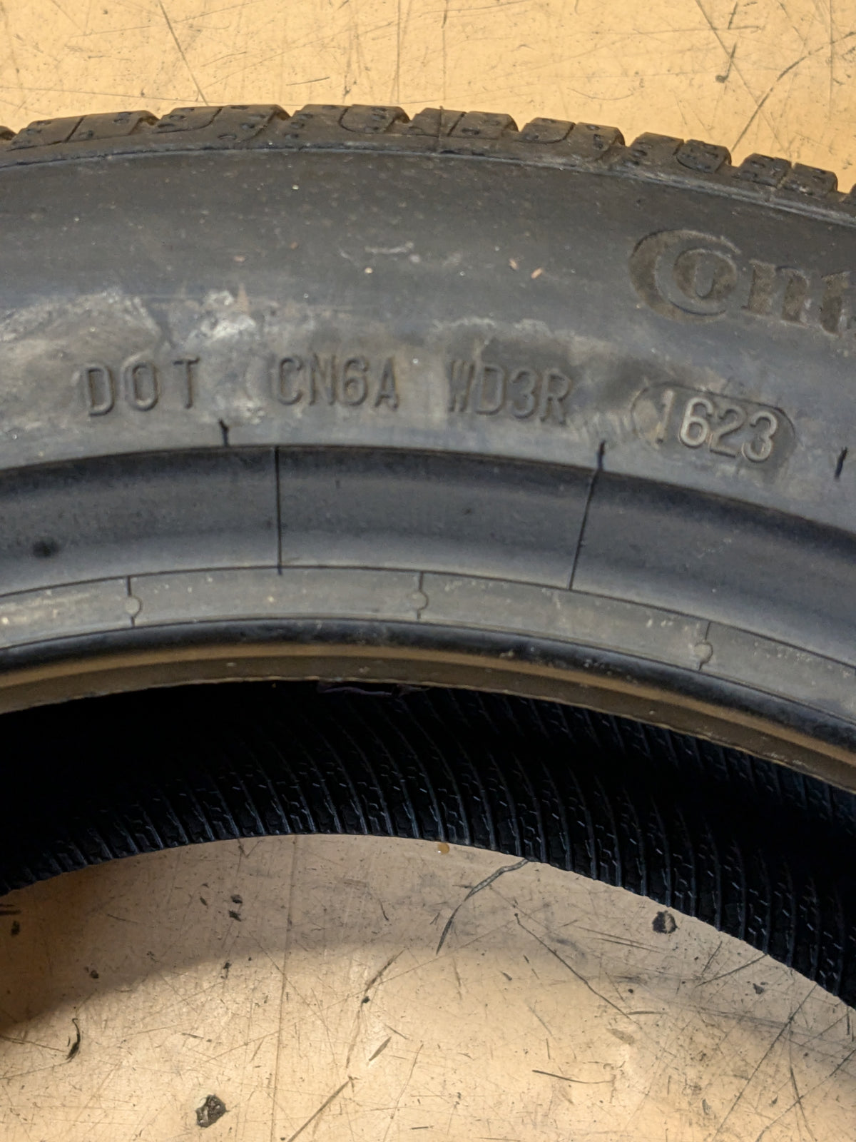 CONTINENTAL PURE CONTACT LS 215 50 17 95V ALL SEASON TIRE 15508130000