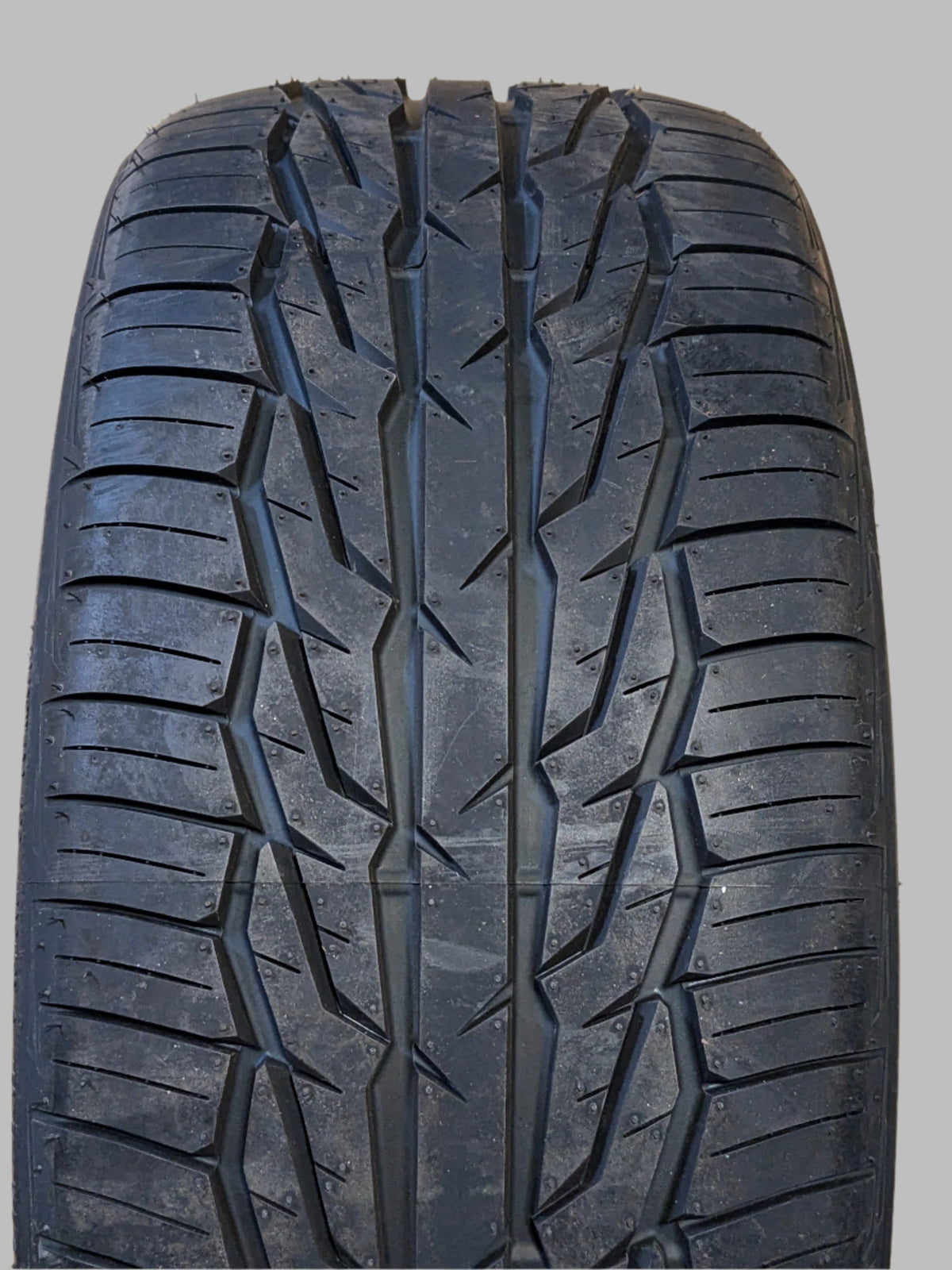 TOYO EXTENSA HP II P 235 40 18 95W XL TIRE 196510 ALL SEASON TIRE