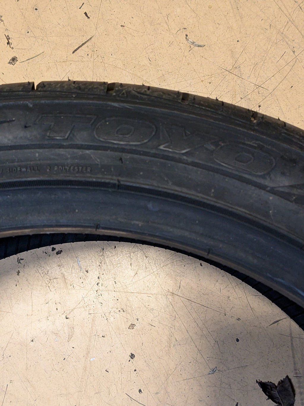 TOYO EXTENSA HP II P 235 40 18 95W XL TIRE 196510 ALL SEASON TIRE