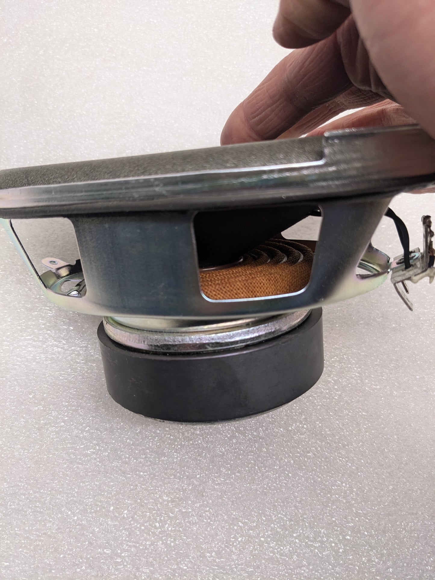 BOSE SPEAKER 2538710029 (MISSING CONNECTOR) MERCEDES SL R230 07R USED