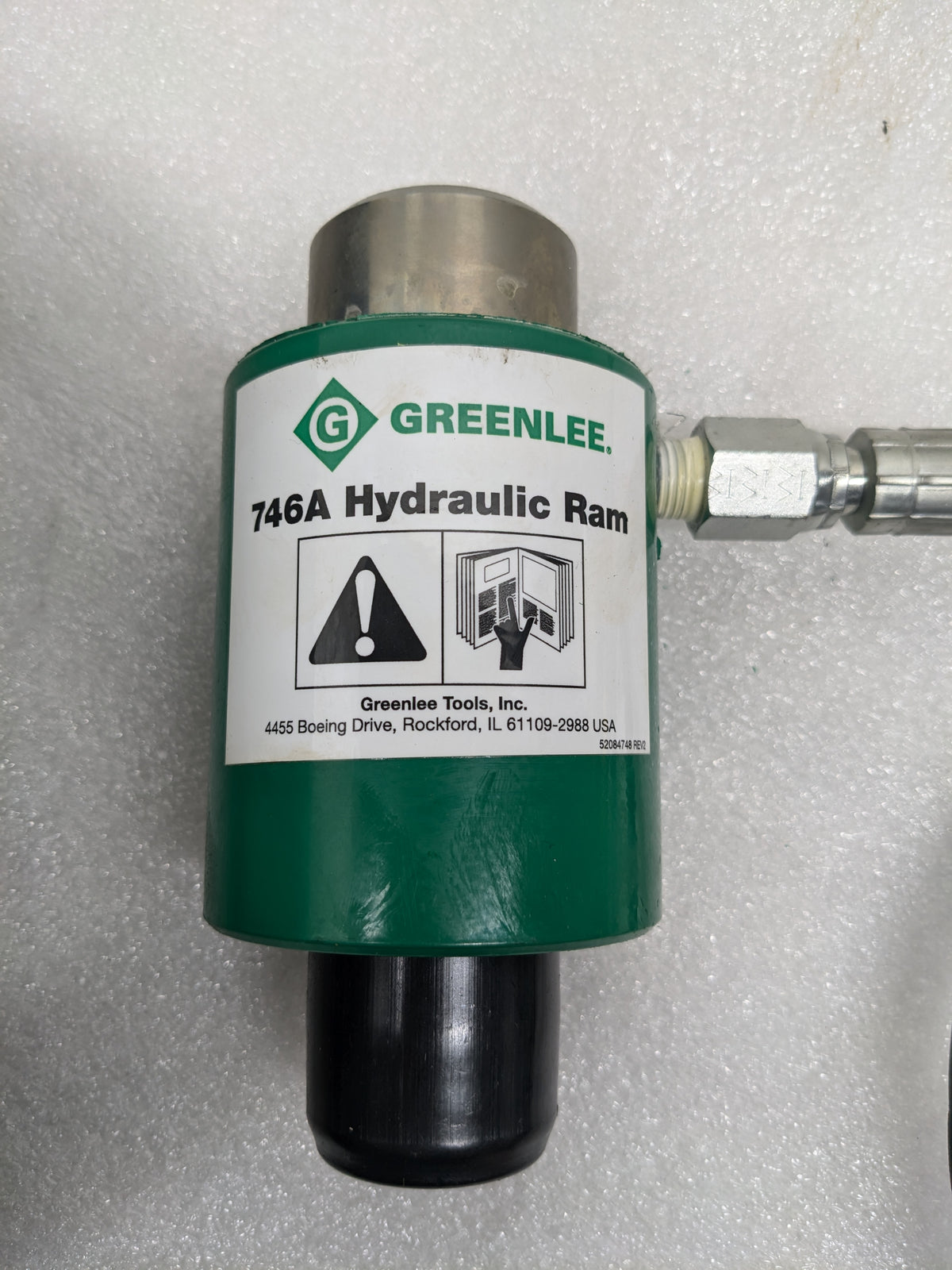 GREENLEE 7310SB HYDRAULIC KNOCKOUT KIT 11-TON WITH HAND PUMP AND SLUG-BUSTER® 1/2" - 4"