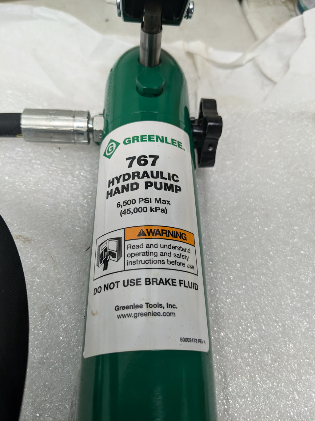 GREENLEE 7310SB HYDRAULIC KNOCKOUT KIT 11-TON WITH HAND PUMP AND SLUG-BUSTER® 1/2" - 4"