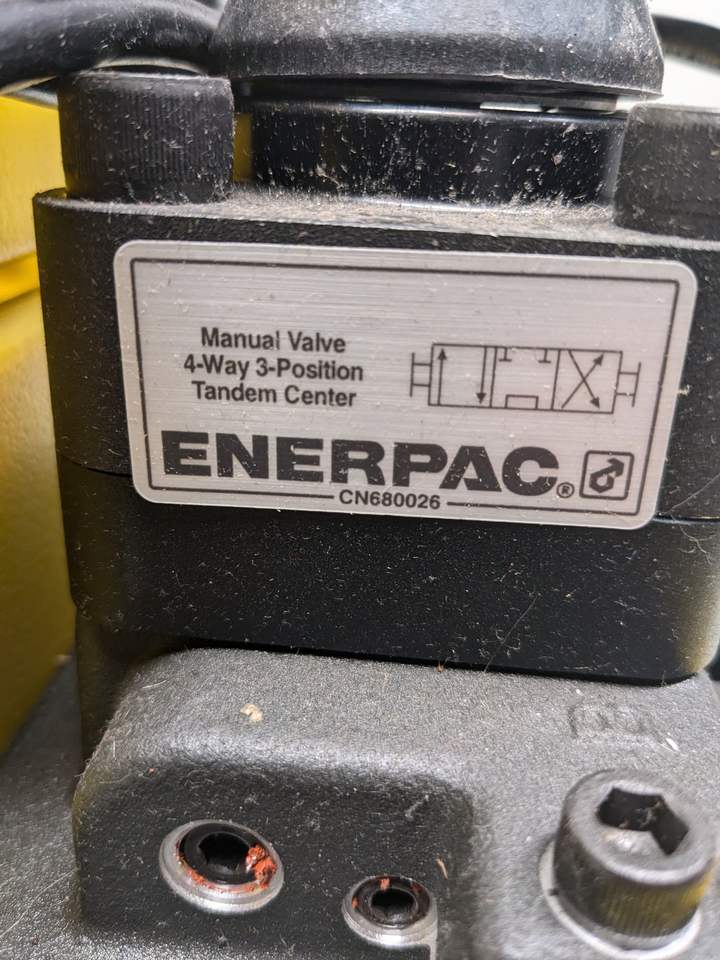 ENERPAC PUJ1401B ECONOMY ELECTRIC HYDRAULIC PUMP 4/3 MANUAL VALVE
