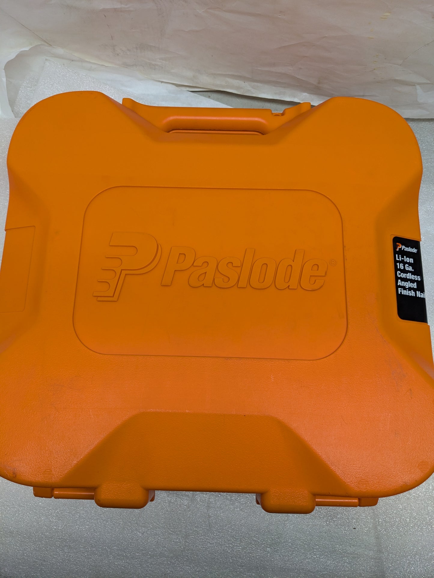 PASLODE 902400 CORDLESS ANGLED FINISH NAILER 2-1/2-IN 16-GAUGE