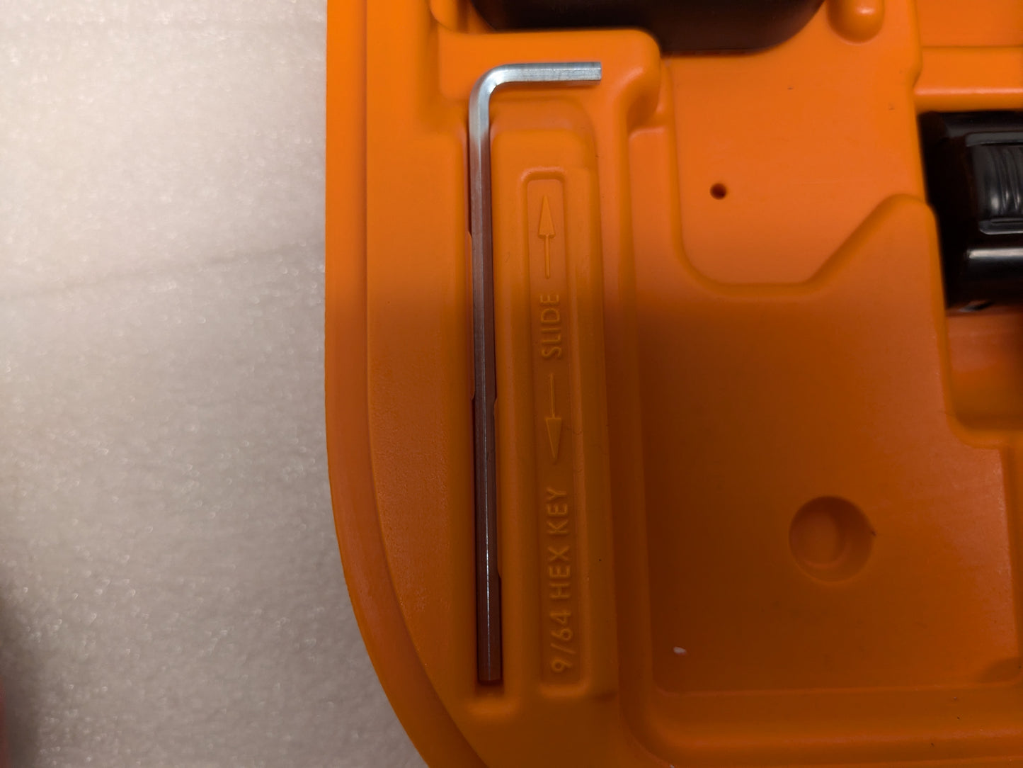 PASLODE 902400 CORDLESS ANGLED FINISH NAILER 2-1/2-IN 16-GAUGE