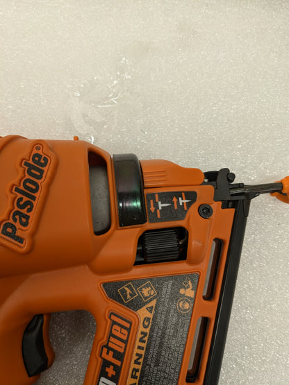 PASLODE 902400 CORDLESS ANGLED FINISH NAILER 2-1/2-IN 16-GAUGE