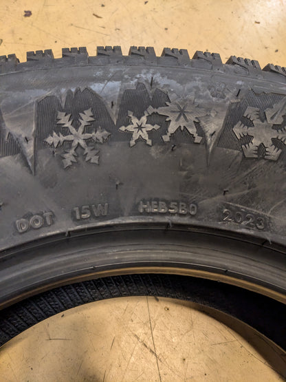 GT RADIAL ICEPRO SUV 3 STUDDABLE 235 70 16 109T 100A3165