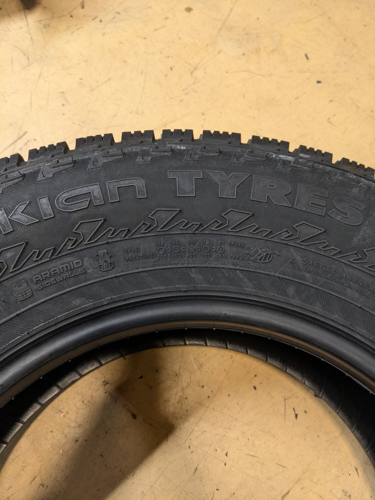 NOKIAN HAKKAPELIITTA LT3 STUDDED LT 225 75 16 115/112Q E WINTER TIRE TS32394