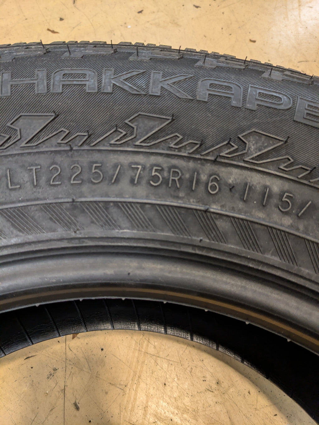 NOKIAN HAKKAPELIITTA LT3 STUDDED LT 225 75 16 115/112Q E WINTER TIRE TS32394