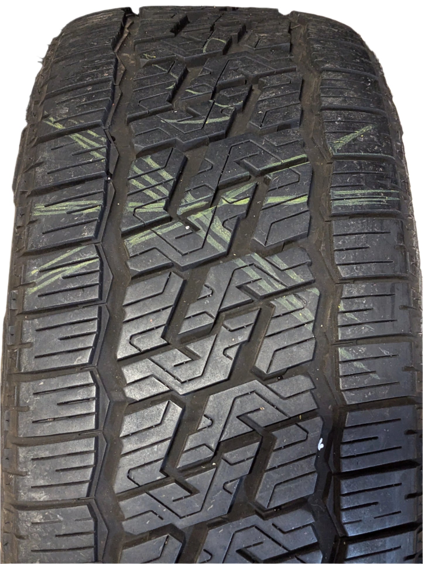 USED 12/32" NITTO NOMAD GRAPPLER 255 40 20 101H ALL TERRAIN SUV/CROSSOVER TIRE 212290