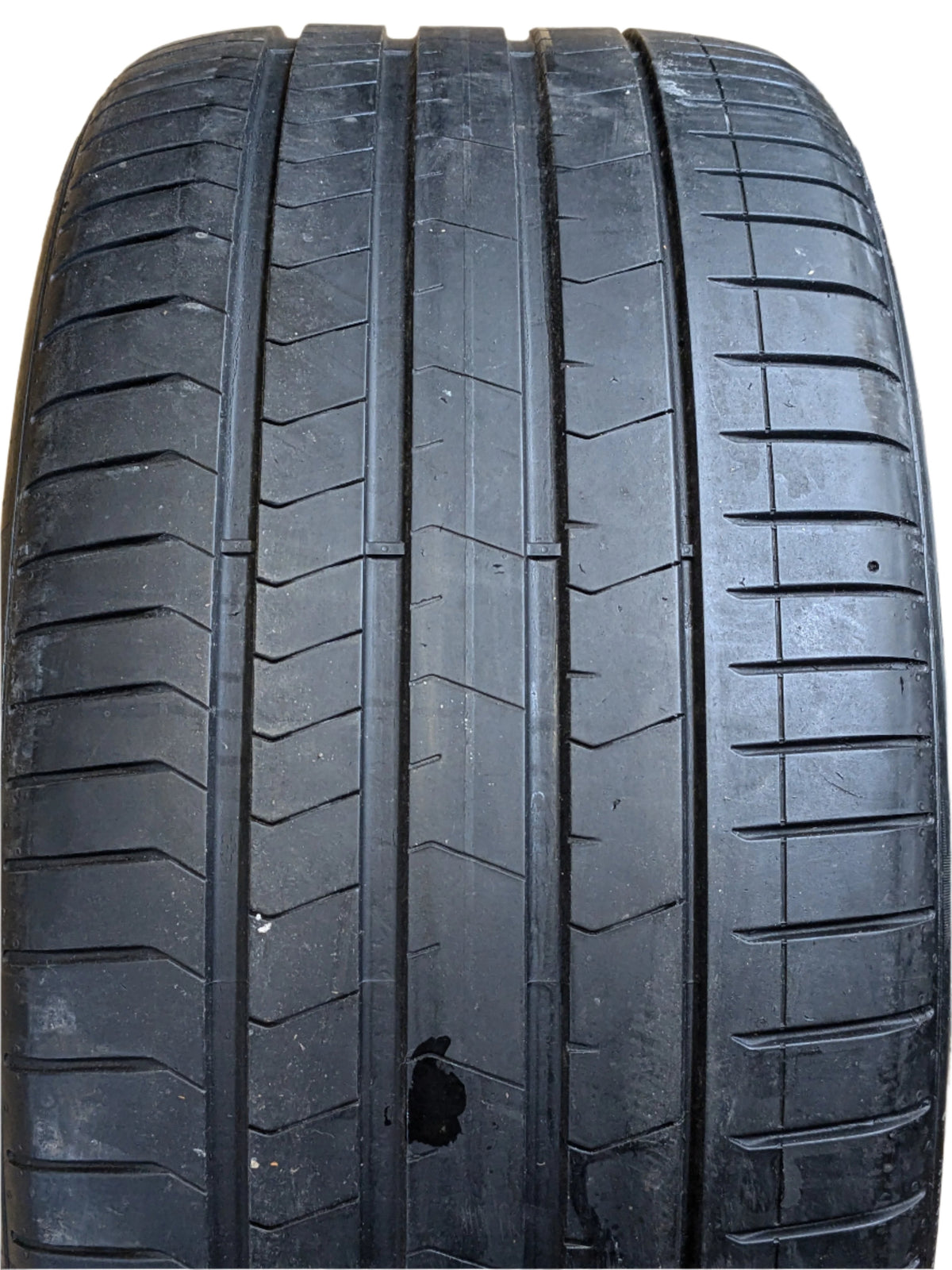 OLD STOCK USED 7/32" PIRELLI P ZERO (PZ4) 305 35 21 109Y TIRE OEM SYMBOL (B) 2679300