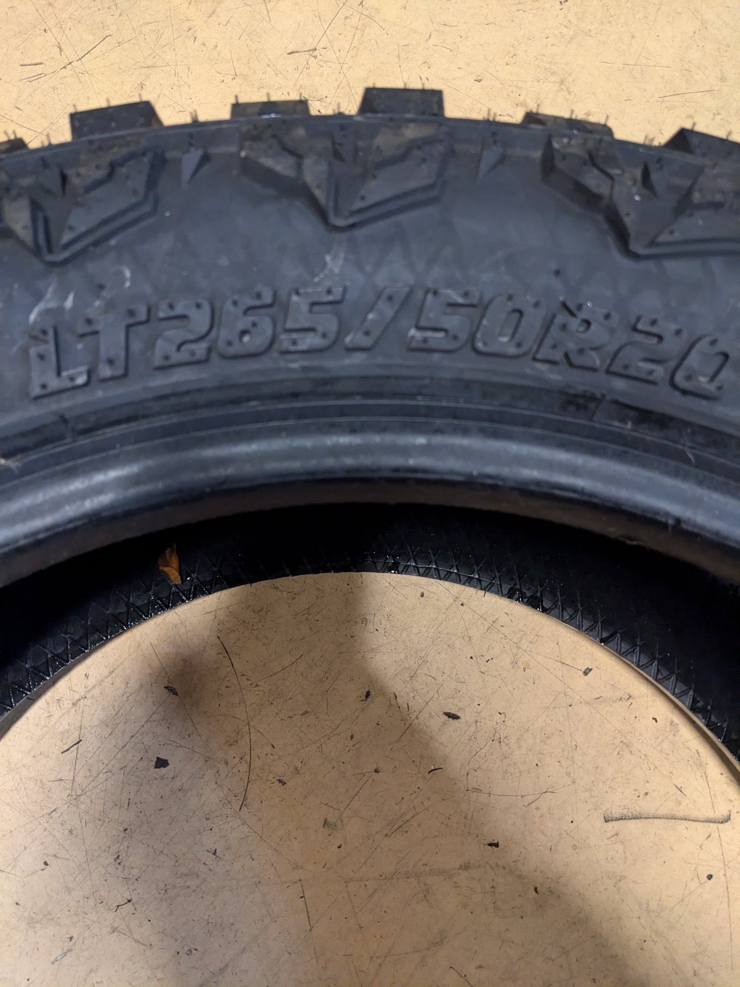 2 RADAR RENEGADE R/T LT 265 50 20 121/118Q LRE 10PLY TIRE RASYTH0117