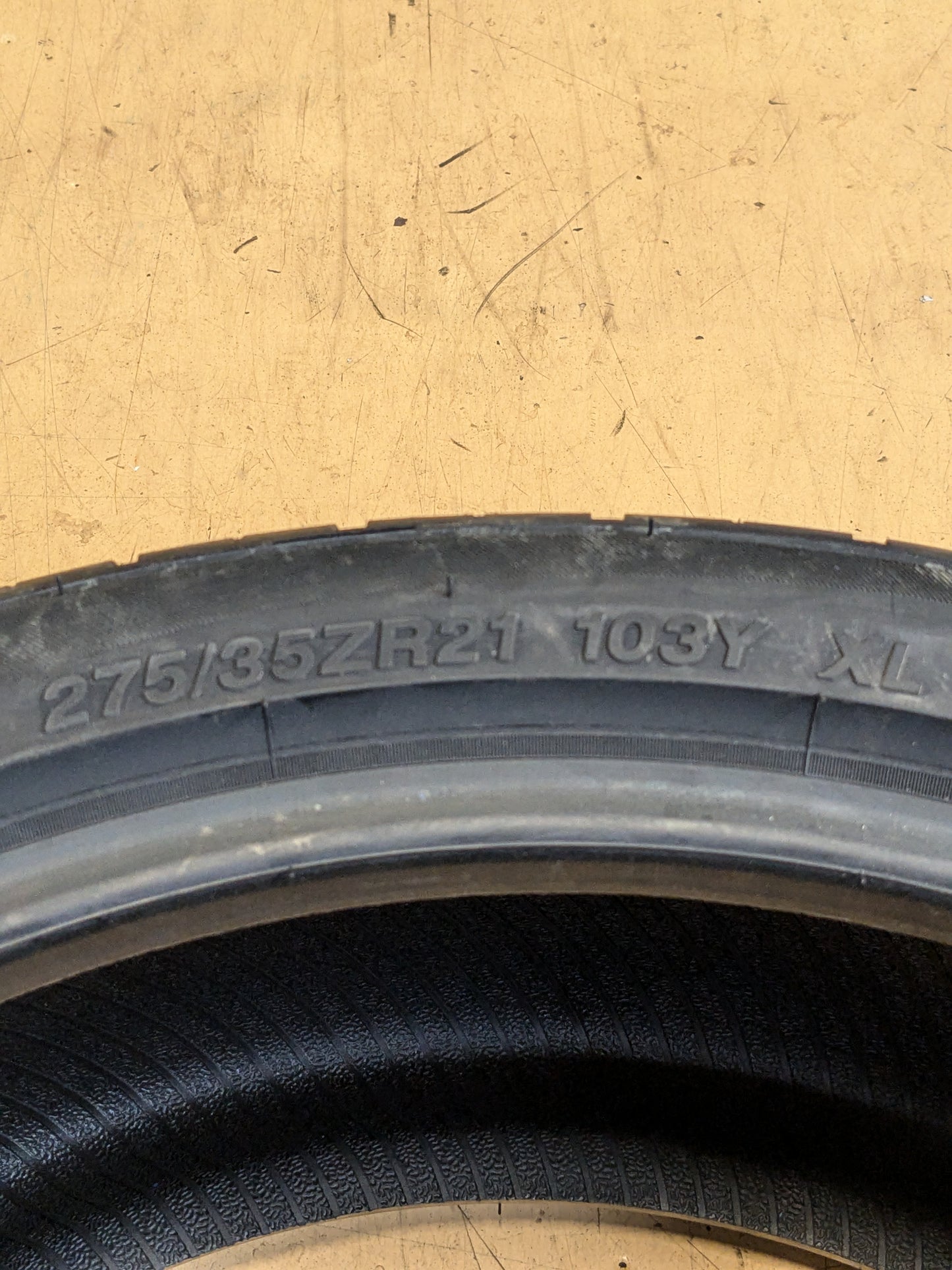 2 ATTURO AZ850 275 35 21 103Y XL UHP SUMMER TIRE AZ850FBKR2PA