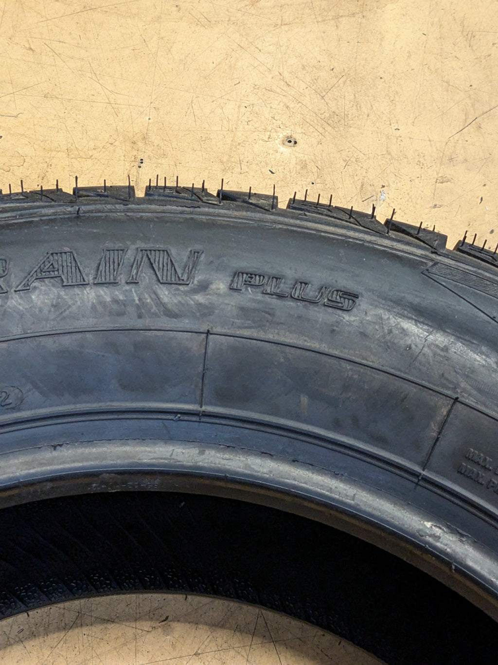 2 USED CORSA HIGHWAY TERRAIN PLUS 265 60 18 114T XL ALL SEASON TIRE COMSID0012