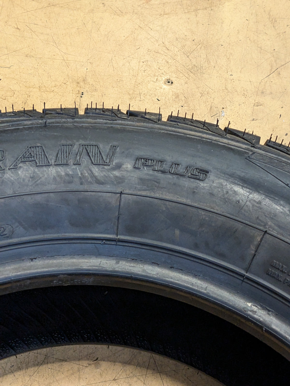 2 USED CORSA HIGHWAY TERRAIN PLUS 265 60 18 114T XL ALL SEASON TIRE COMSID0012