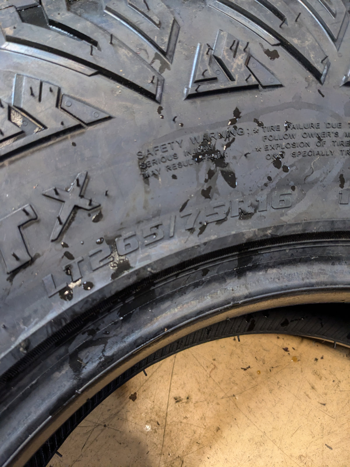 DELIUM TERRA RAIDER A/TX 265 75 16 LT 123/120Q E 10 PLY ALL WEATHER ALL TERRAIN TIRE D266765