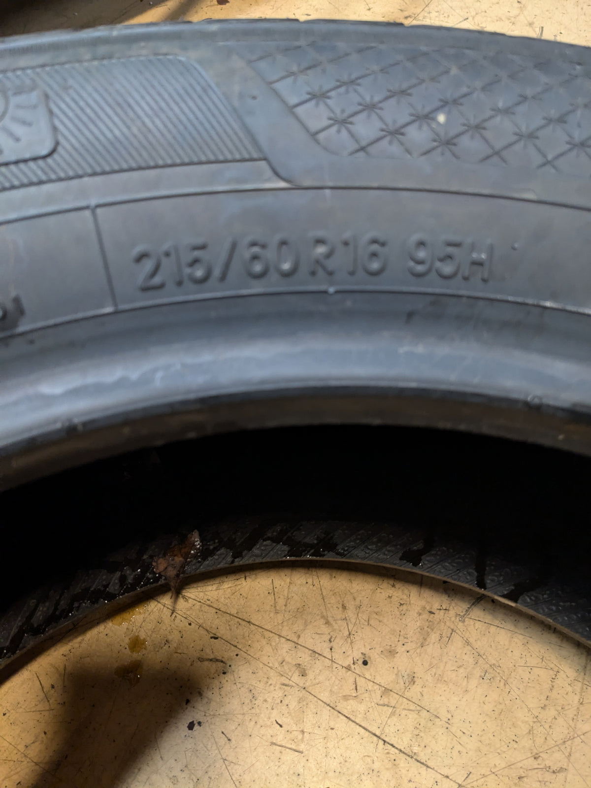 TOYO CELSIUS 215 60 16 95H HIGHWAY TERRAIN SUMMER TIRE 128370