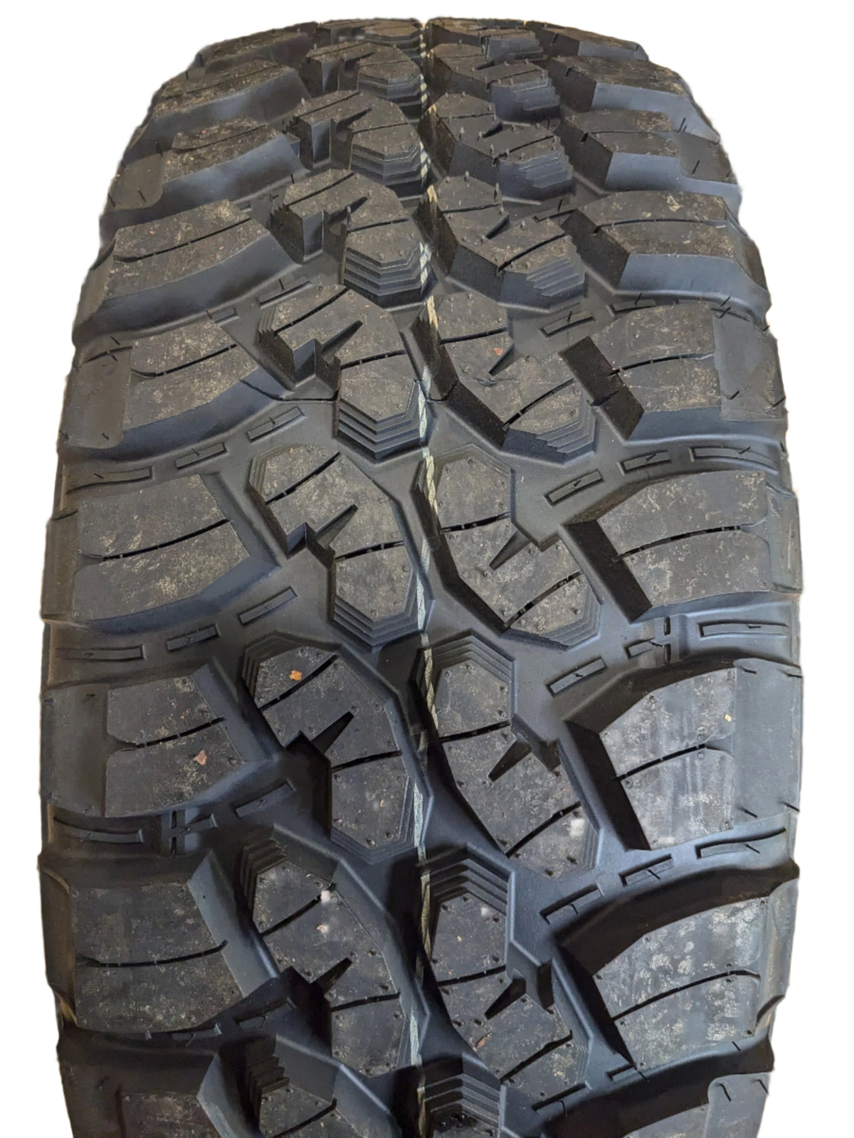 FORCEUM M/T 08 PLUS 275 65 18 LT 123/120Q E 10 PLY ALL SEASON MUD TERRAIN TIRE 1200058970