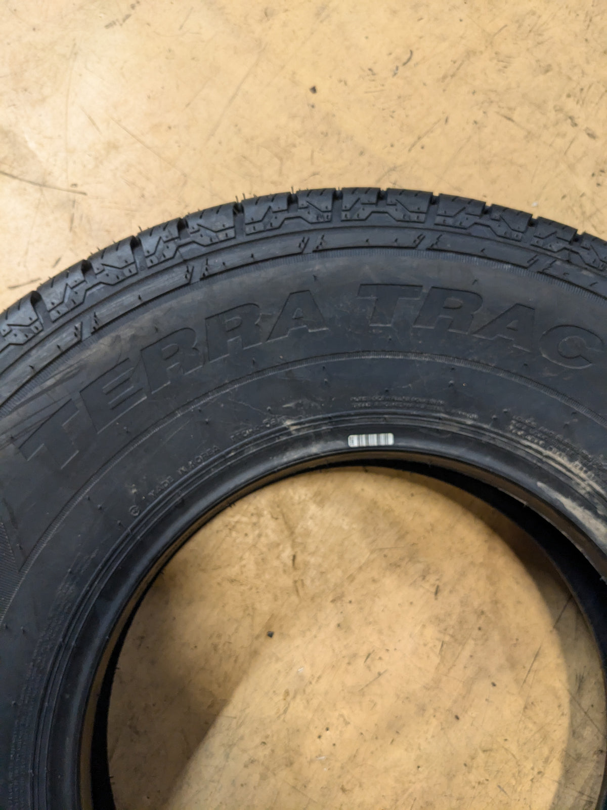 HERCULES TERRA TRAC CH4 LT 235 85 16 120/116R 10 PLY TRUCK/SUV-HIGHWAY TIRE 96435