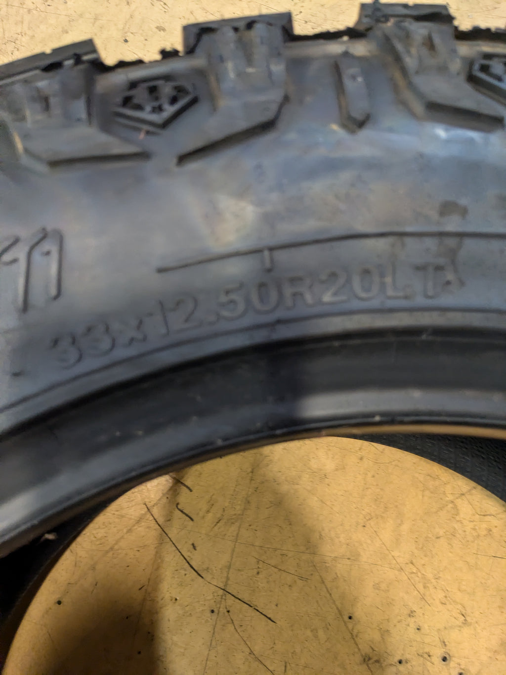HERCULES TIS OFFROAD TT1 33 12.50 20 LT 119Q F MUD TERRAIN TIRE 98528