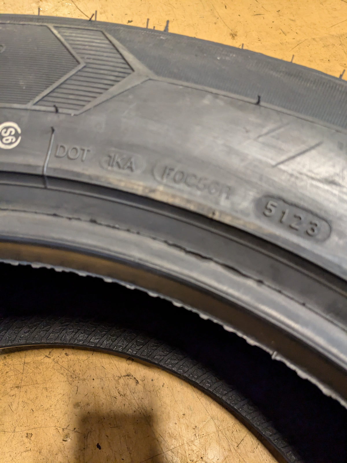 ATTURO AZ160 275 55 20 117V ALL SEASON HIGHWAY TERRAIN TIRE AZ610I0064525