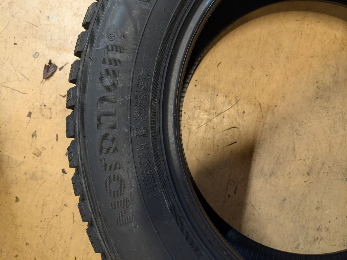 2 NOKIAN NORDMAN 9 225 60 17 103T WINTER TIRE T432927