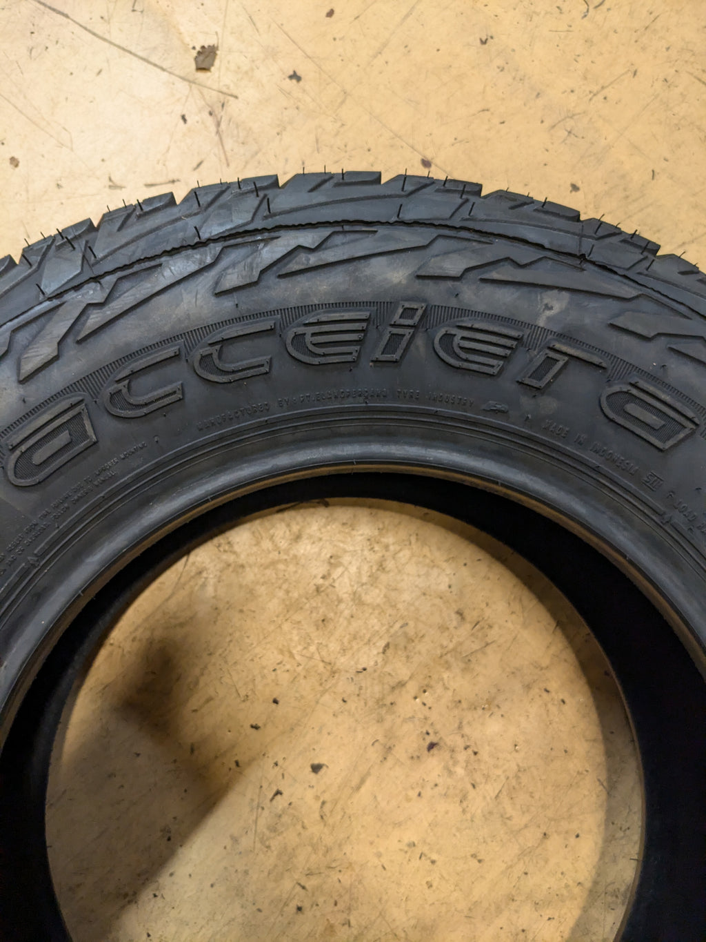 ACCELERA OMIKRON A/T 265 70 17 LT 10PR 121/118Q ALL TERRAIN TIRE 1200034466