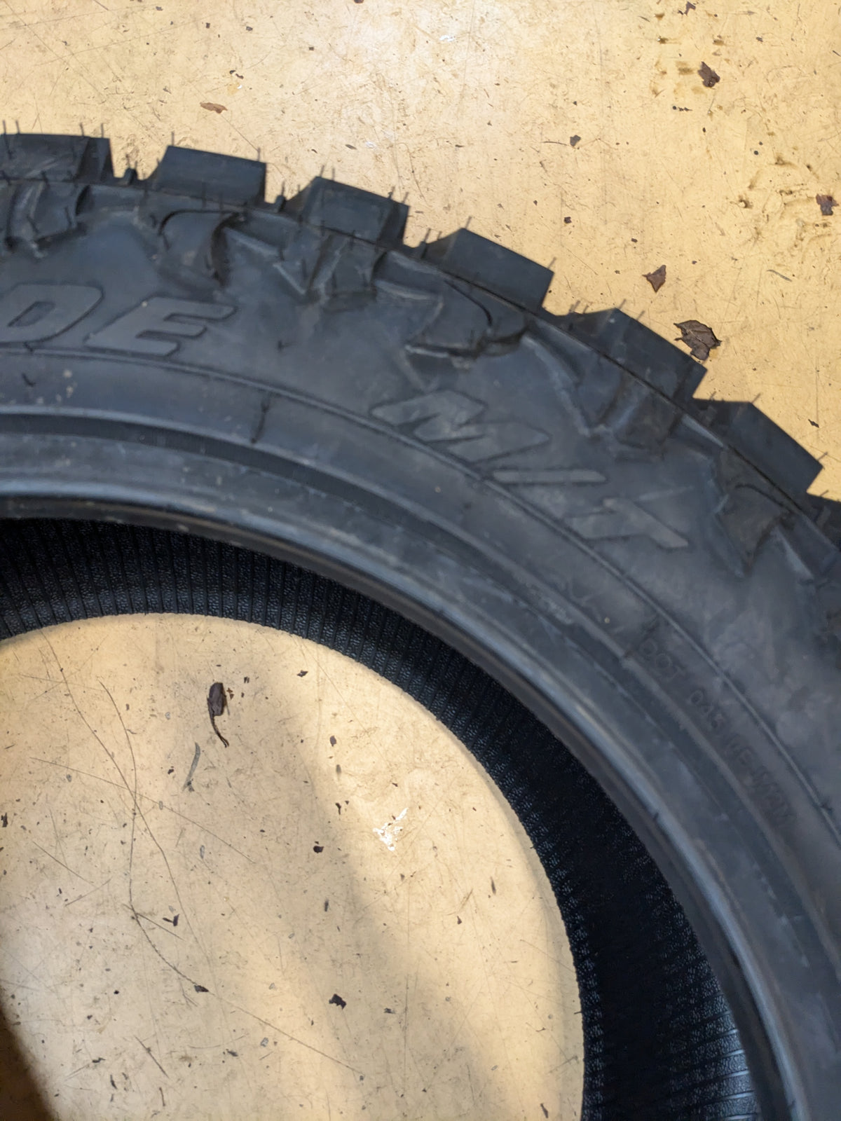 (KSL ONLY) ATTURO TRAIL BLADE MT 33 12.50 20 LT 114Q MUD TERRAIN TIRE TBMTLEJM2MA